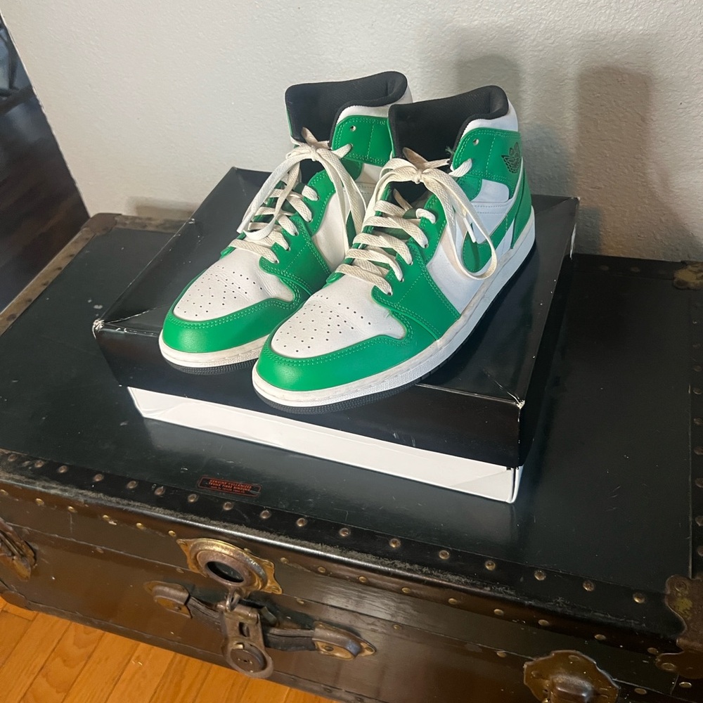Men's Green and White Athletic Sneakers
